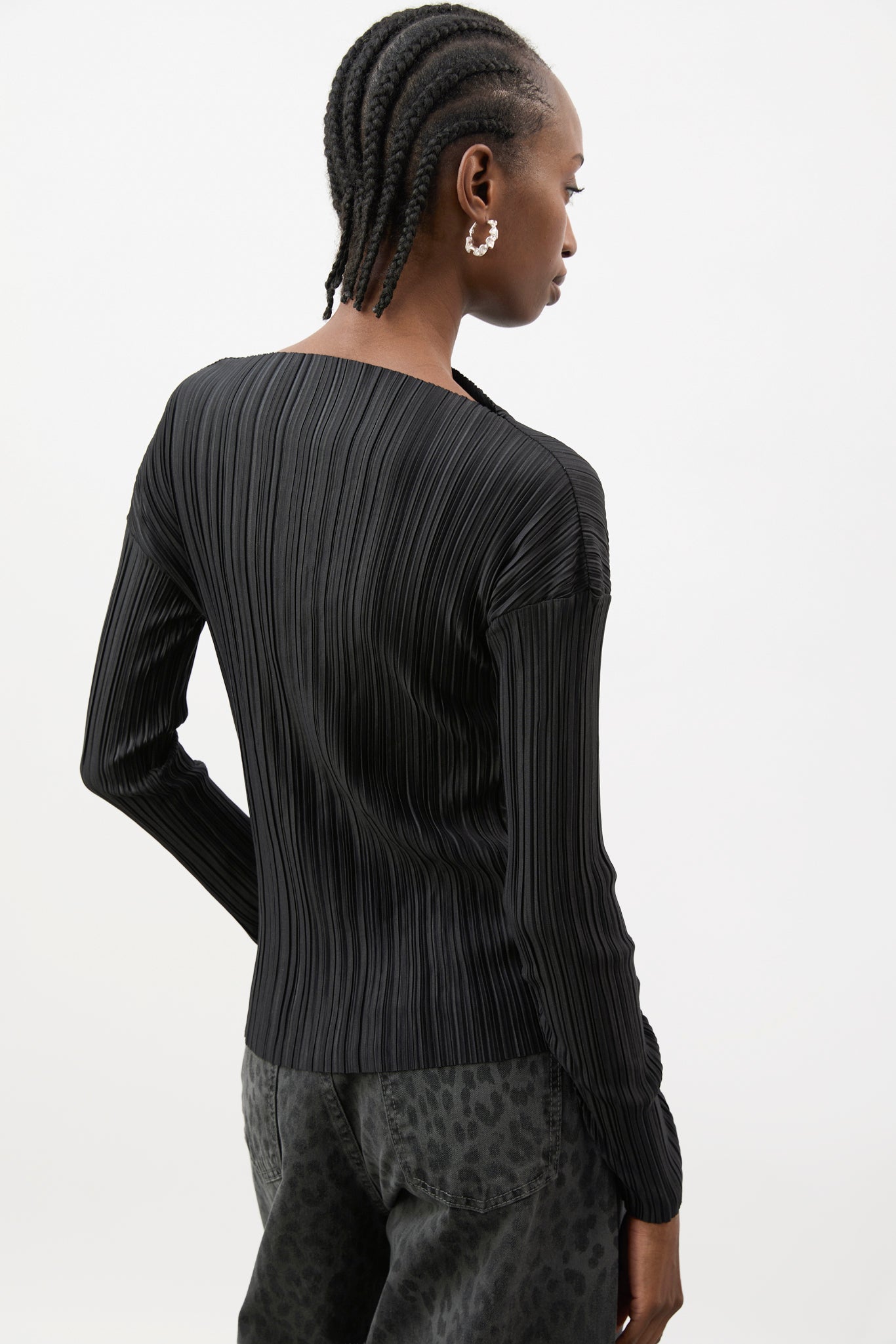 Black pleat ribbed wide neck top_2