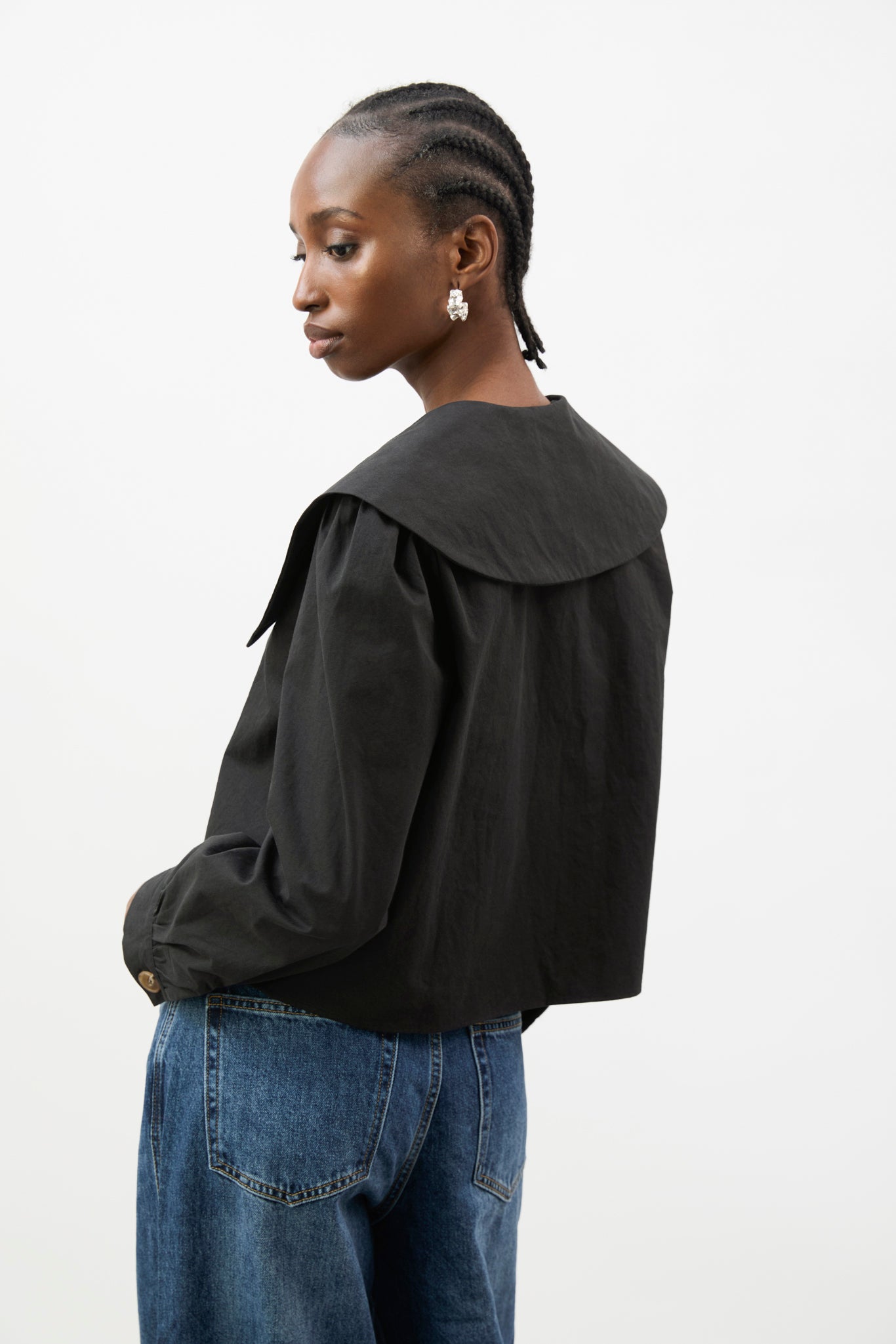 Black pointed giant collar shirt_2