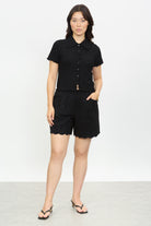 Black scalloped hem shorts_4