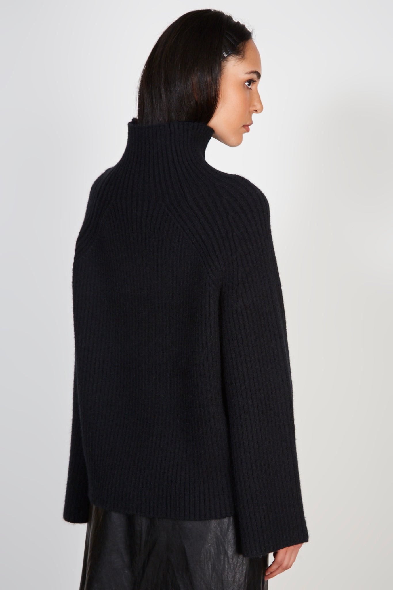 Black shaped thick rib turtleneck jumper_2