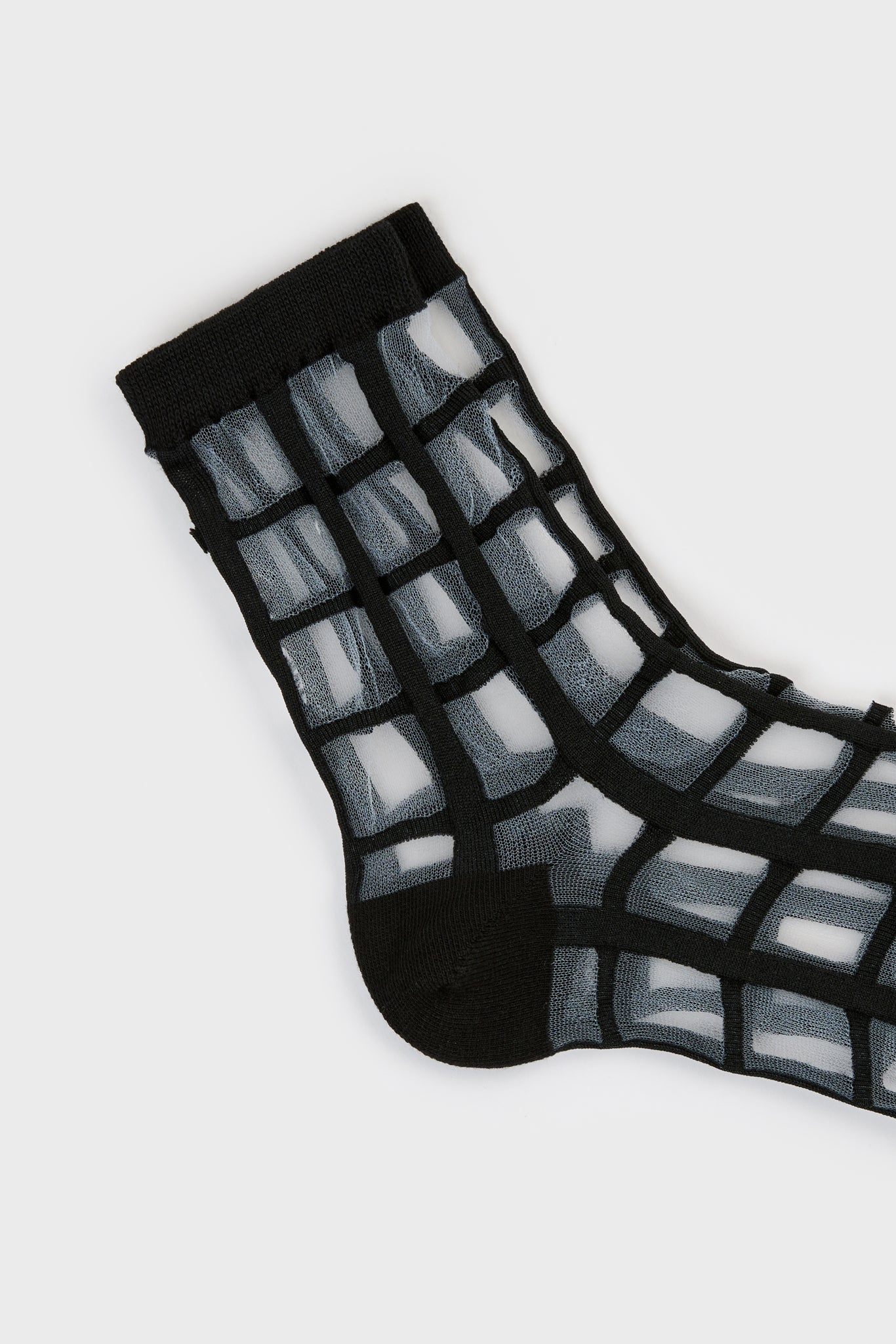 Black sheer grid socks_2