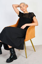 Black sheer lace tee_5