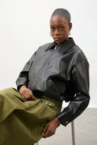 Black vegan leather contrast collar jacket_6