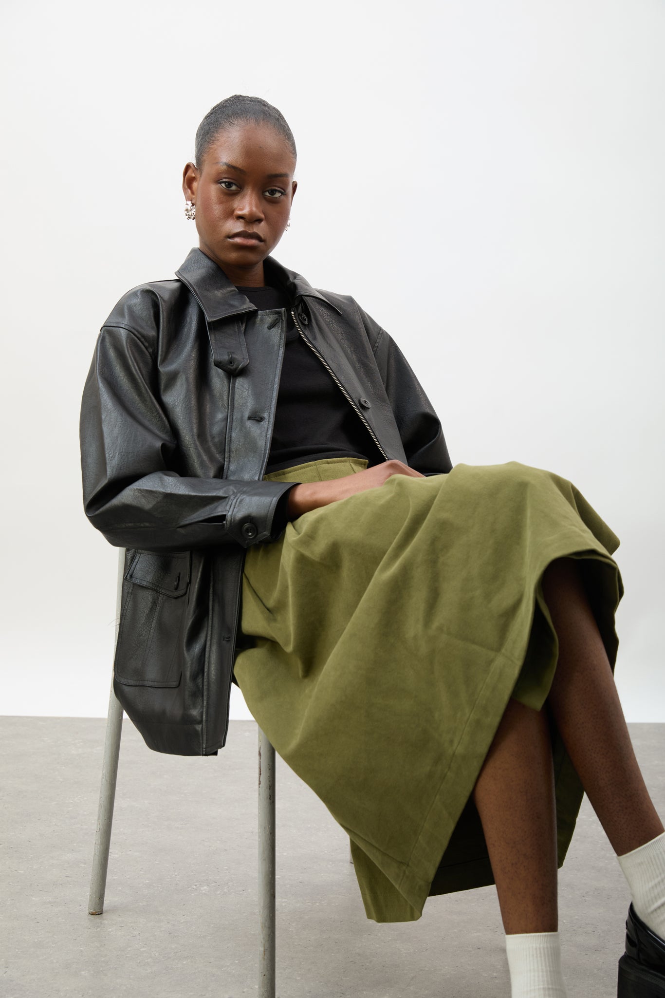 Black vegan leather large pocket jacket_6