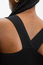 Black wide strap cross back knit tank_3