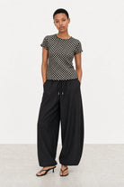 Black and ivory diagonal checked scrunched tee_4