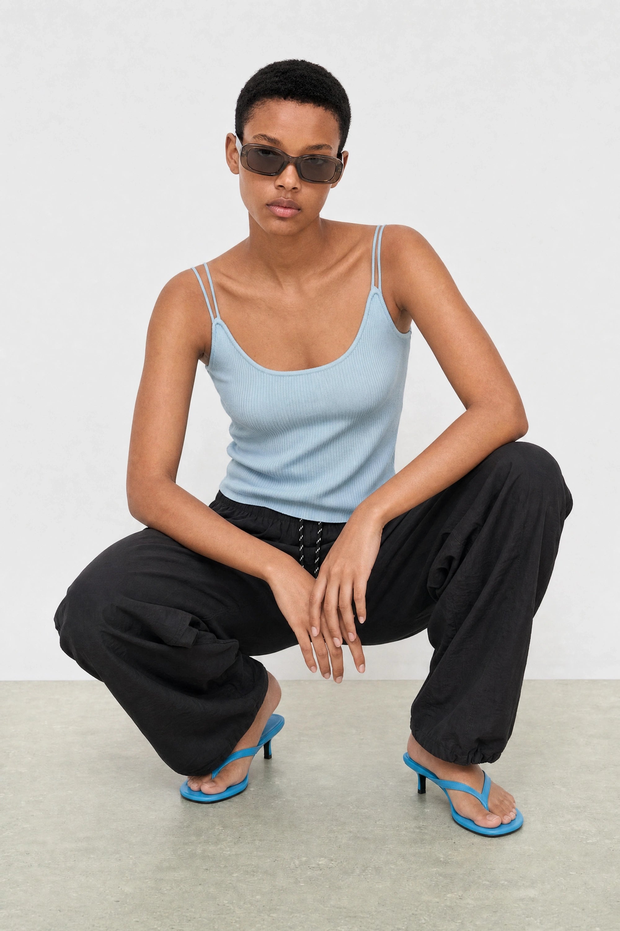 Black contrast drawstring relaxed balloon leg trousers_5