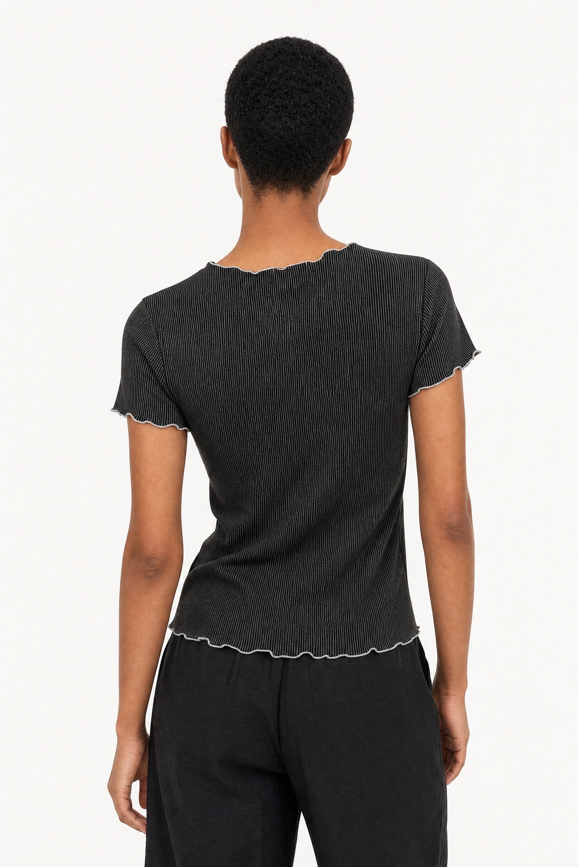Black ribbed contrast trim double line tee_2