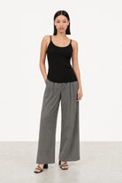 Black thin ribbed strappy knit tank_5