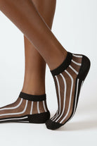 Black and white sheer referee stripe ankle socks_1