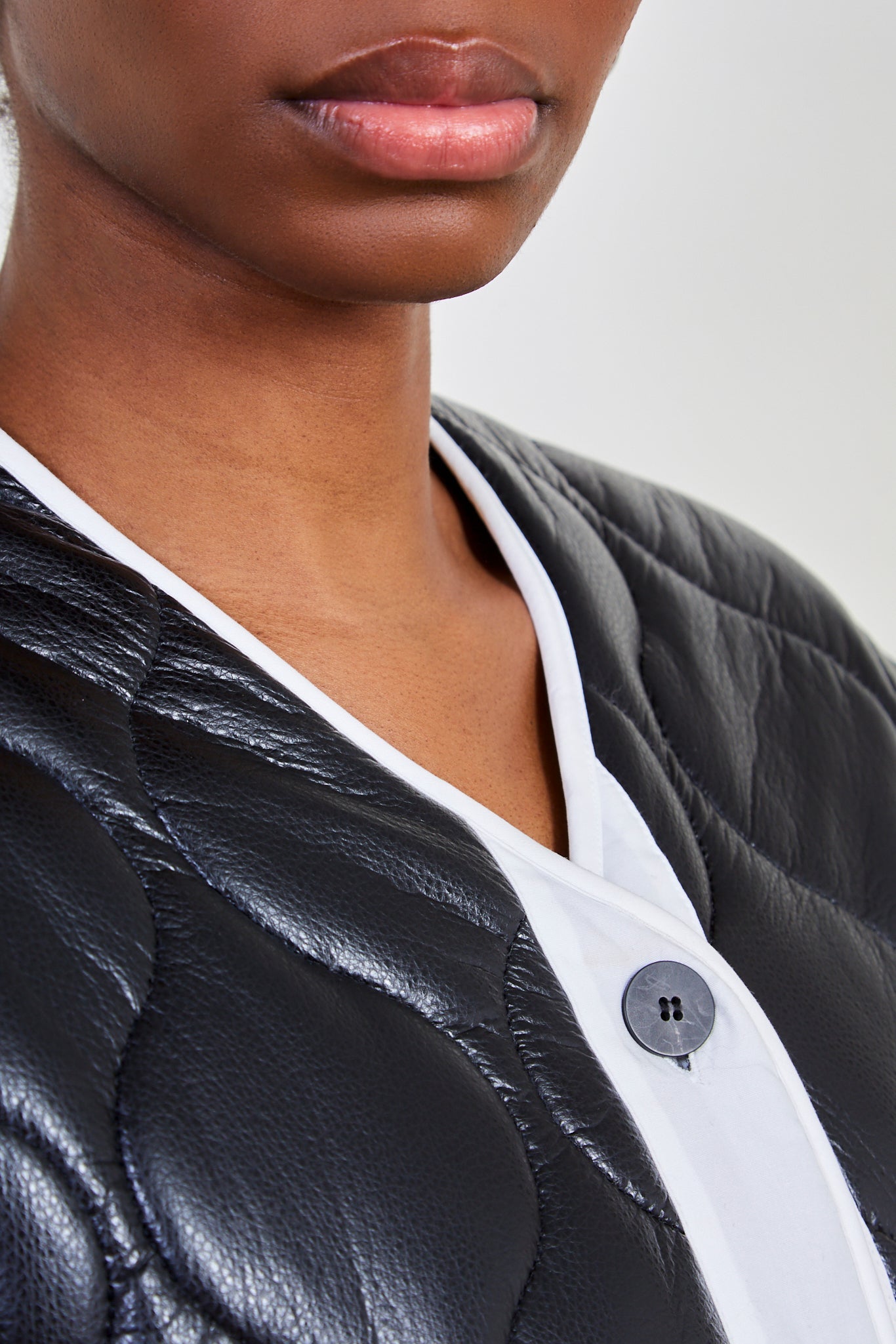 Black and white vegan leather wave stitch coat_4