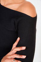 Black diagonal ribbed knit top_4