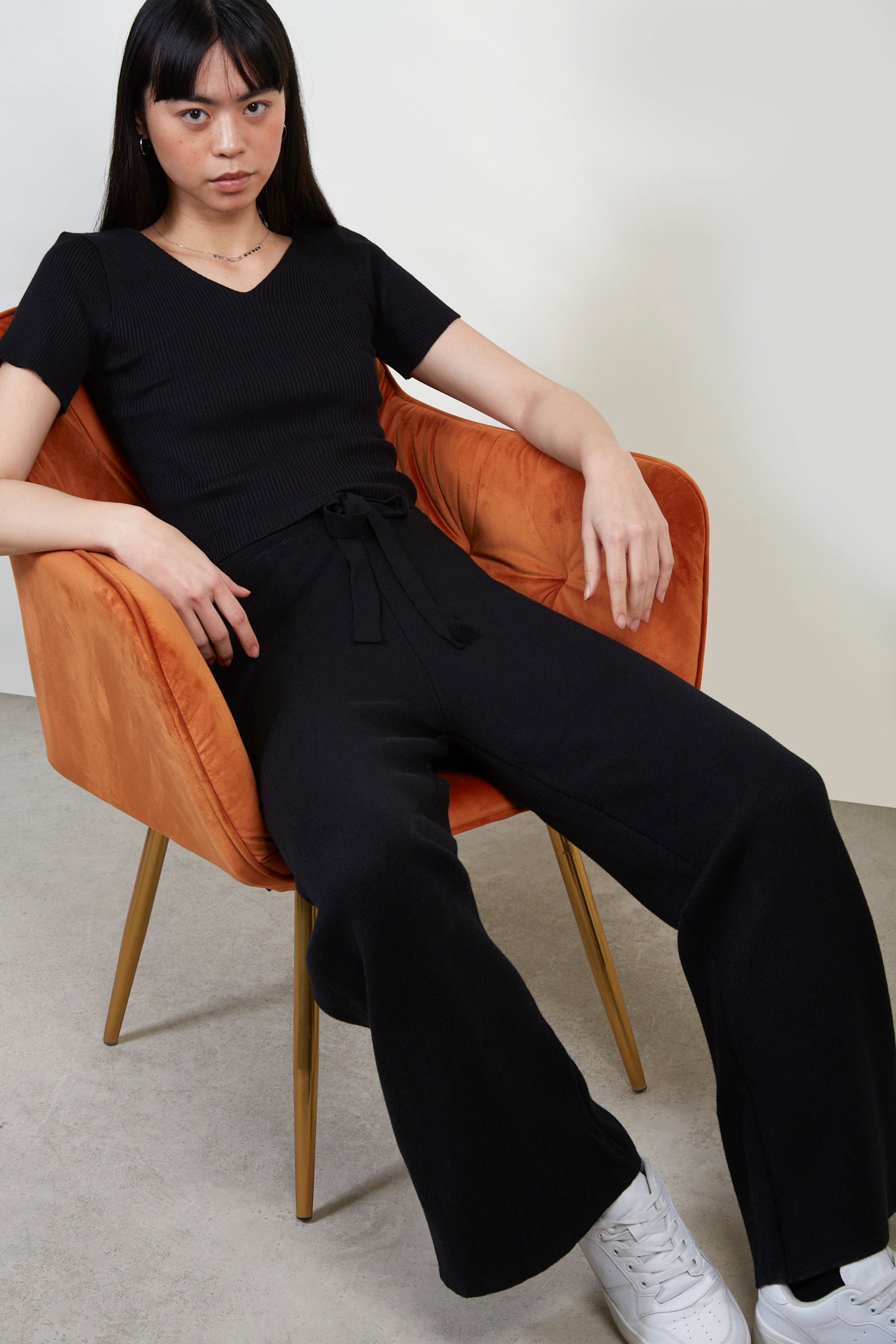 Black fuzzy lined thick knit trousers_5