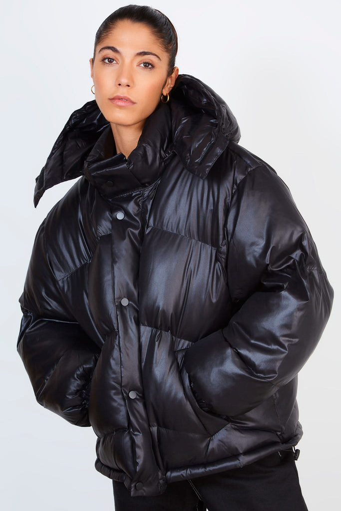 Black hooded puffer jacket_1