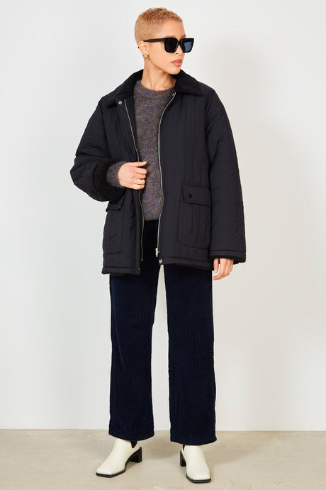 Black lined quilted corduroy collar coat