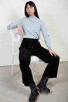Black ribbed velvet trousers_5