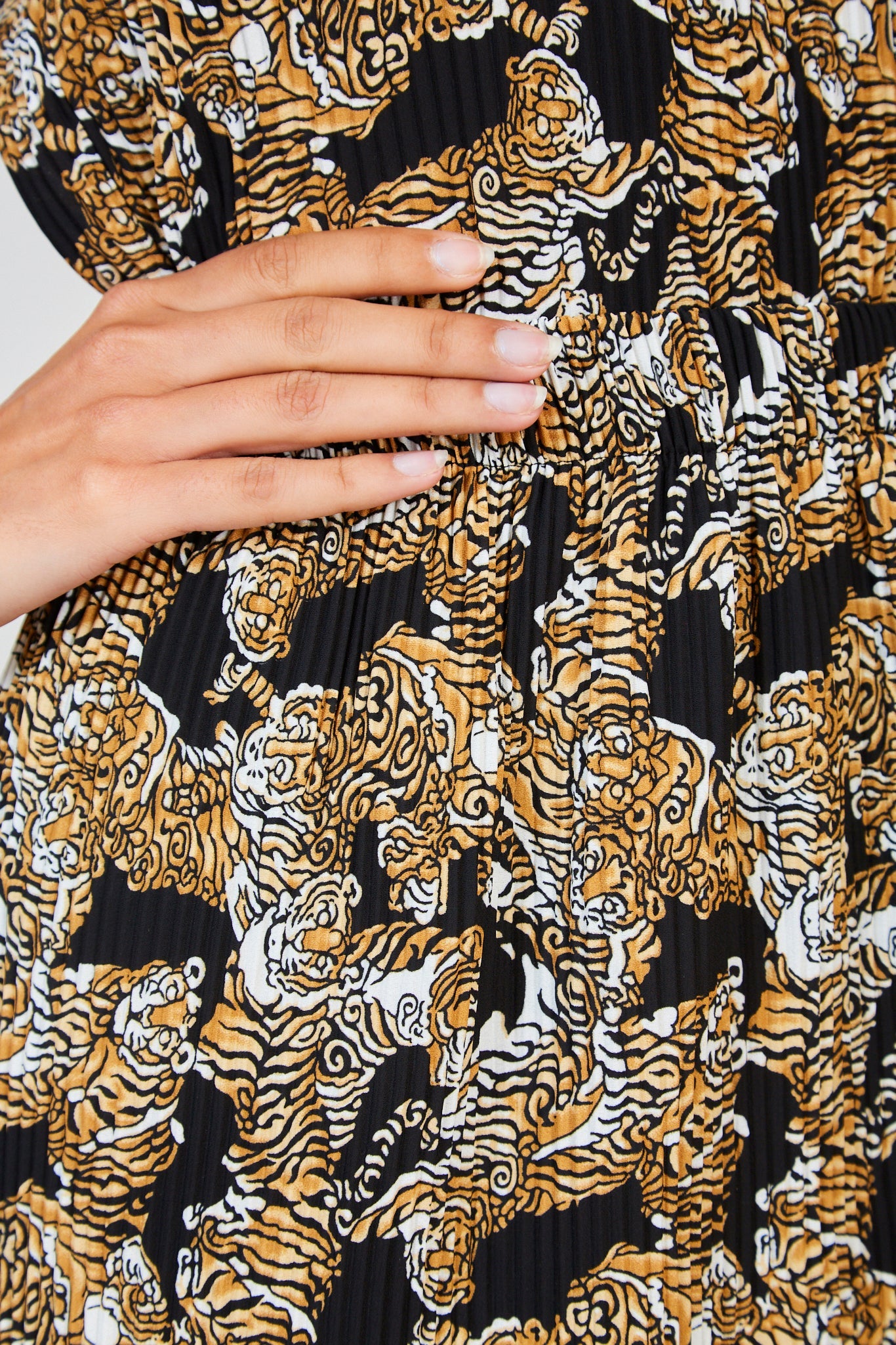 Black wild tiger print ribbed skirt_4