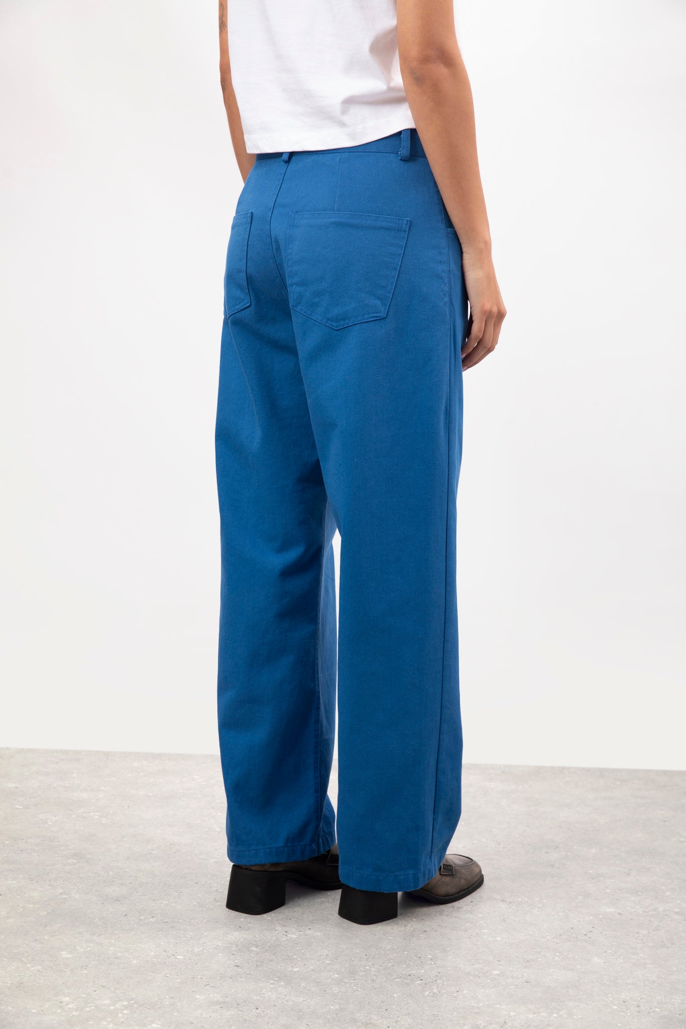 Blue adjustable waist double button jeans_2