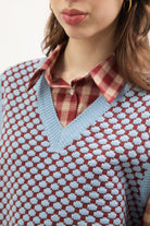 Blue and brown intarsia dots sweater vest_3