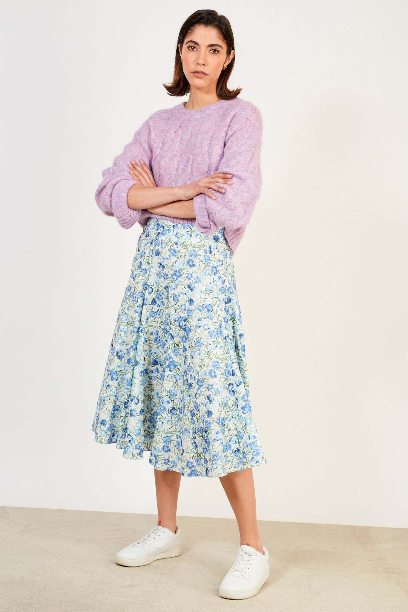 Blue floral print midi skirt