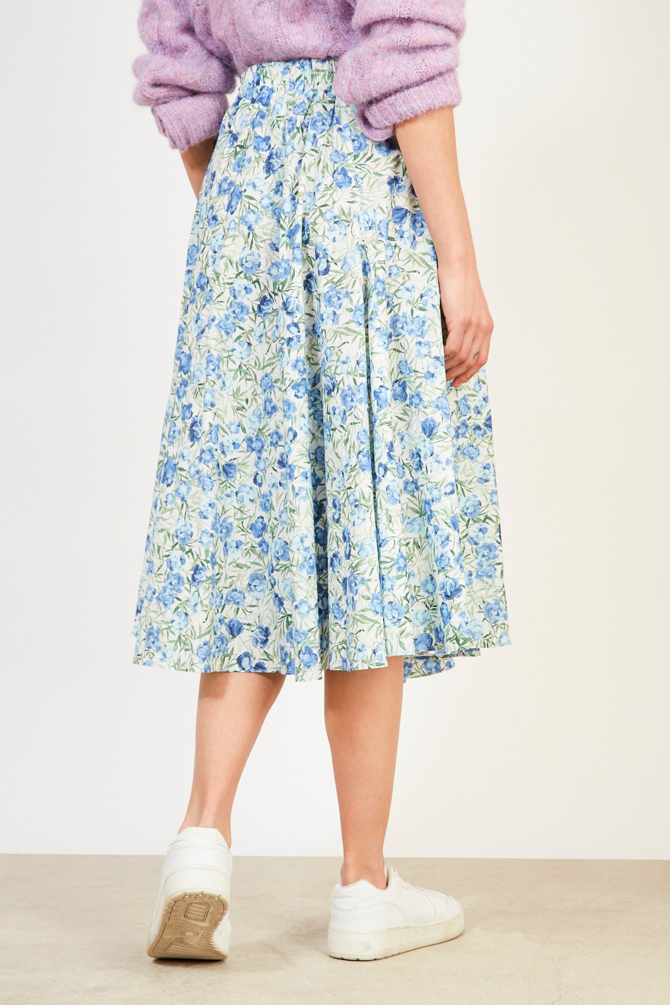 Blue floral print midi skirt