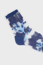 Blue sheer bold climbing flower socks_4