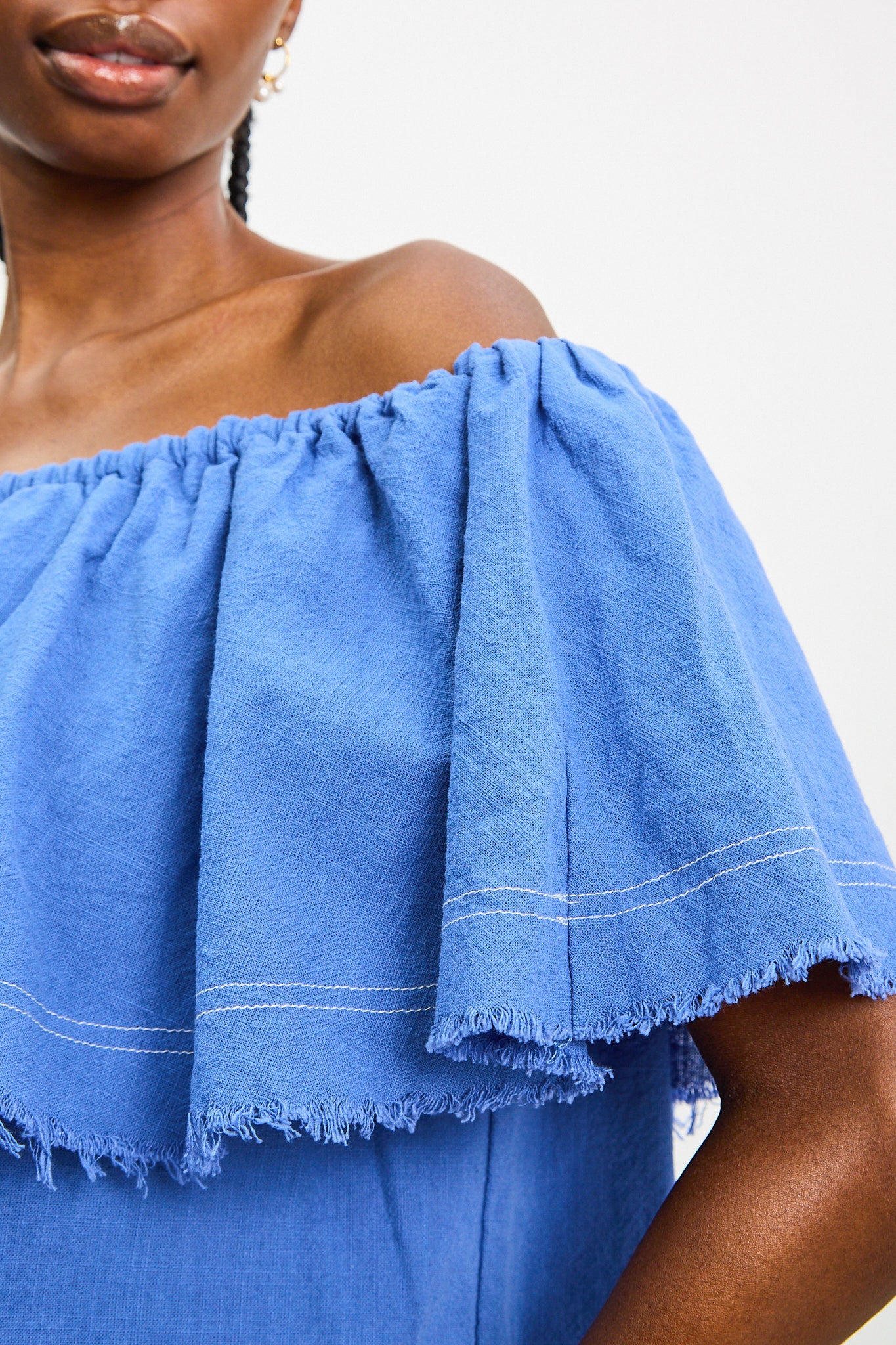 Bright blue contrast stitch raw hem blouse_3
