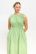 Bright green cinch waist side pocket midi dress_3