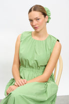 Bright green cinch waist side pocket midi dress_6