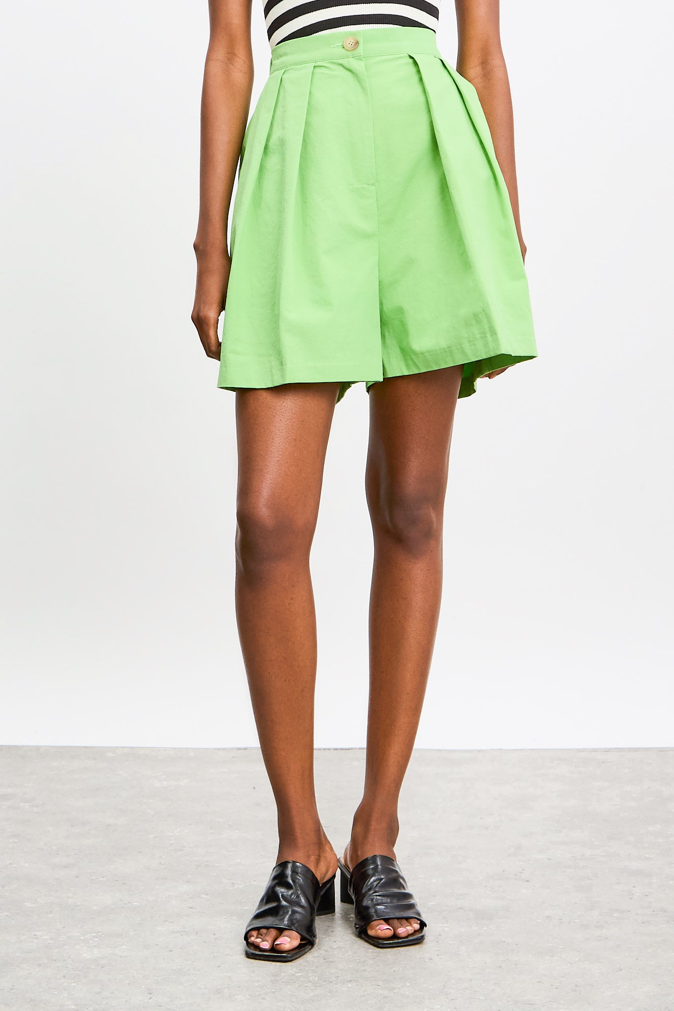 Bright green double pleat tailored shorts_1