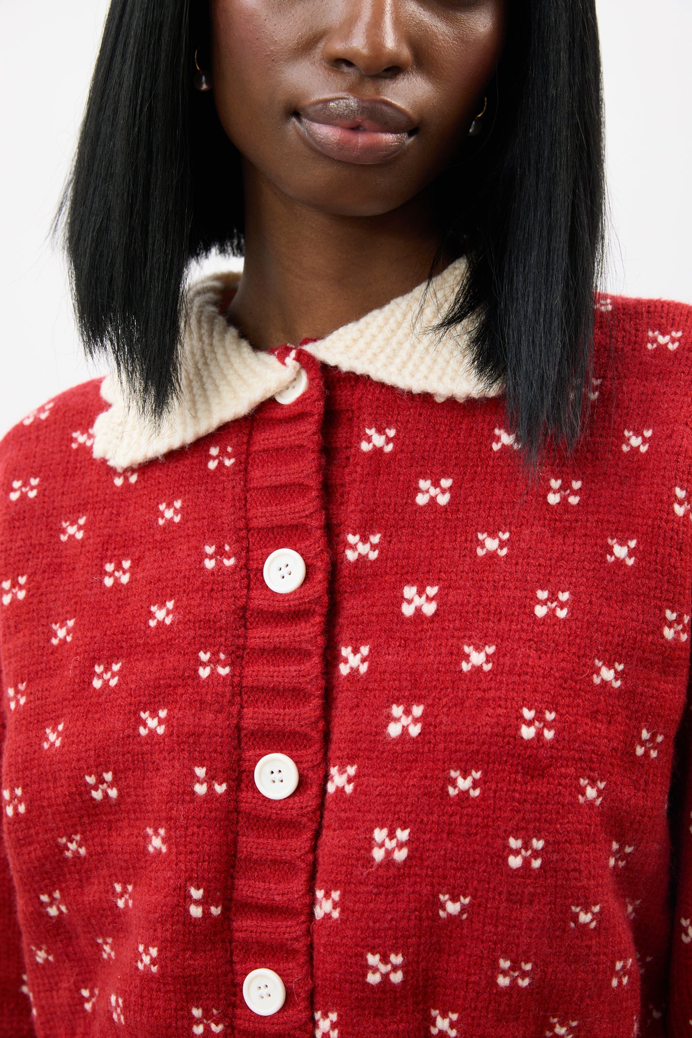 Bright red scalloped collar intarsia cross cardigan_3