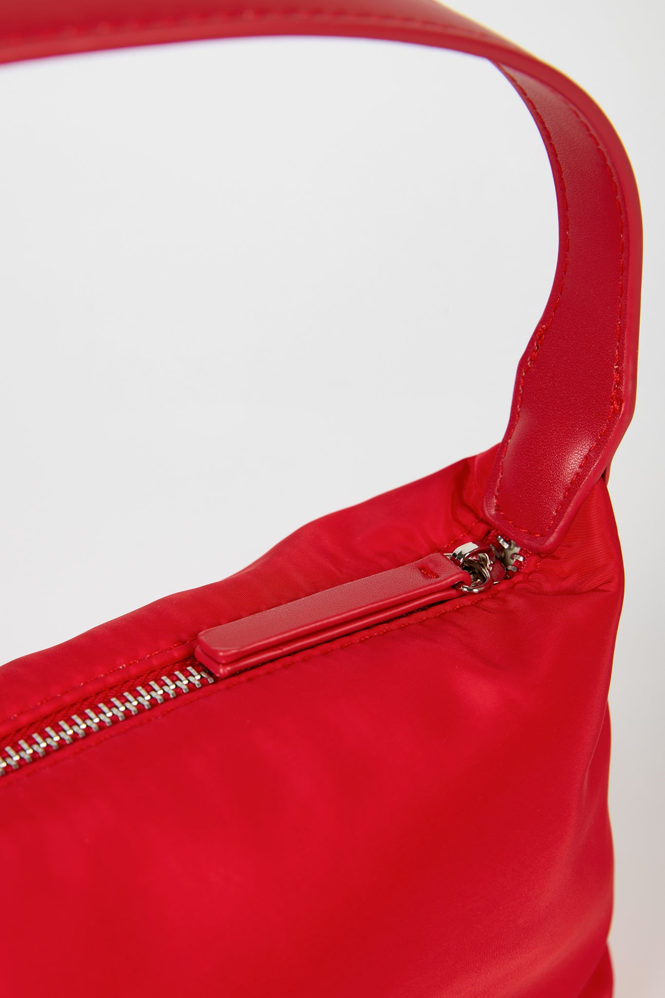 Bright red smooth mini shoulder bag_3