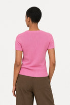 Bright pink thin ribbed tiered knit tee_2