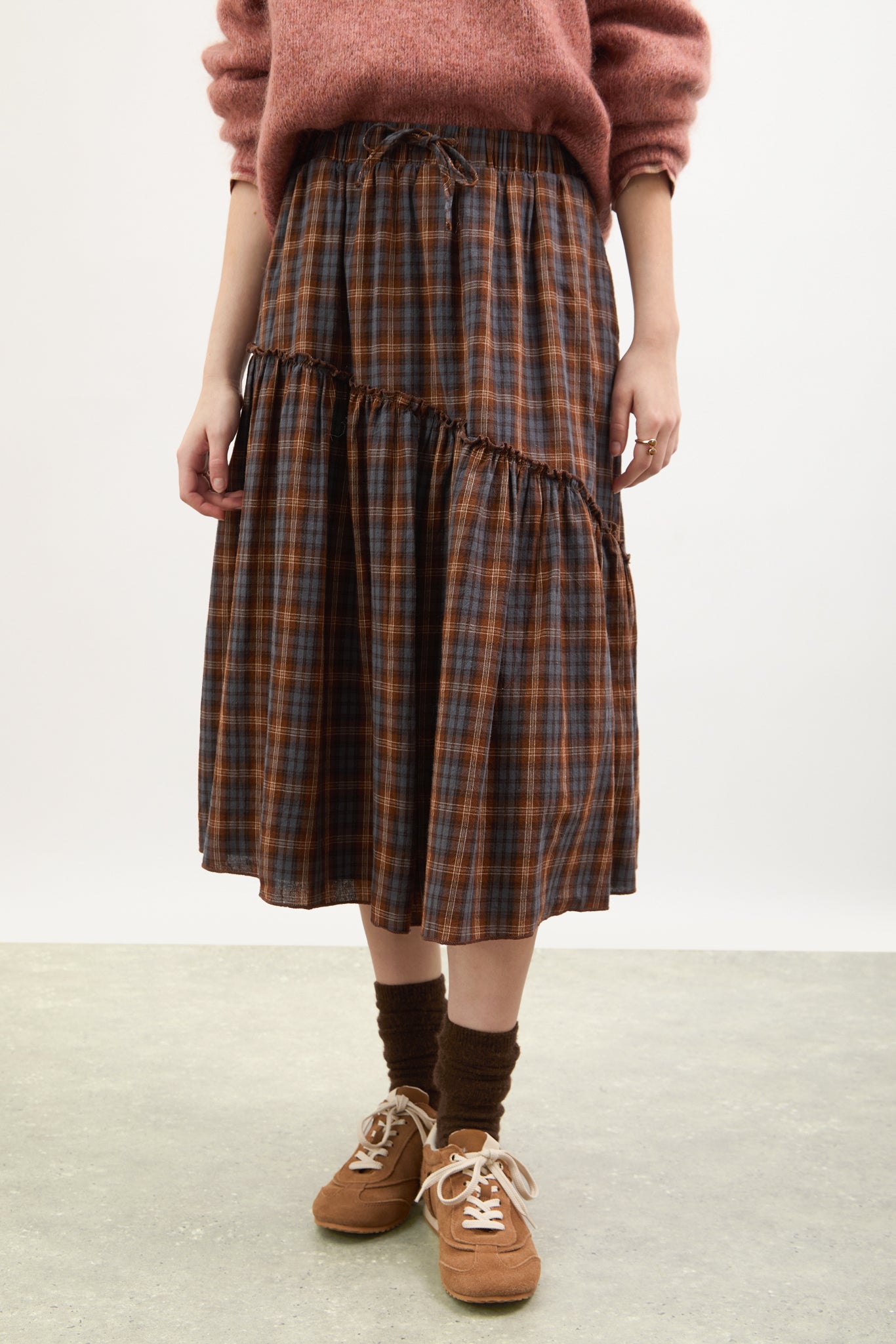 Brown and blue plaid diagonal tiered skirt_1