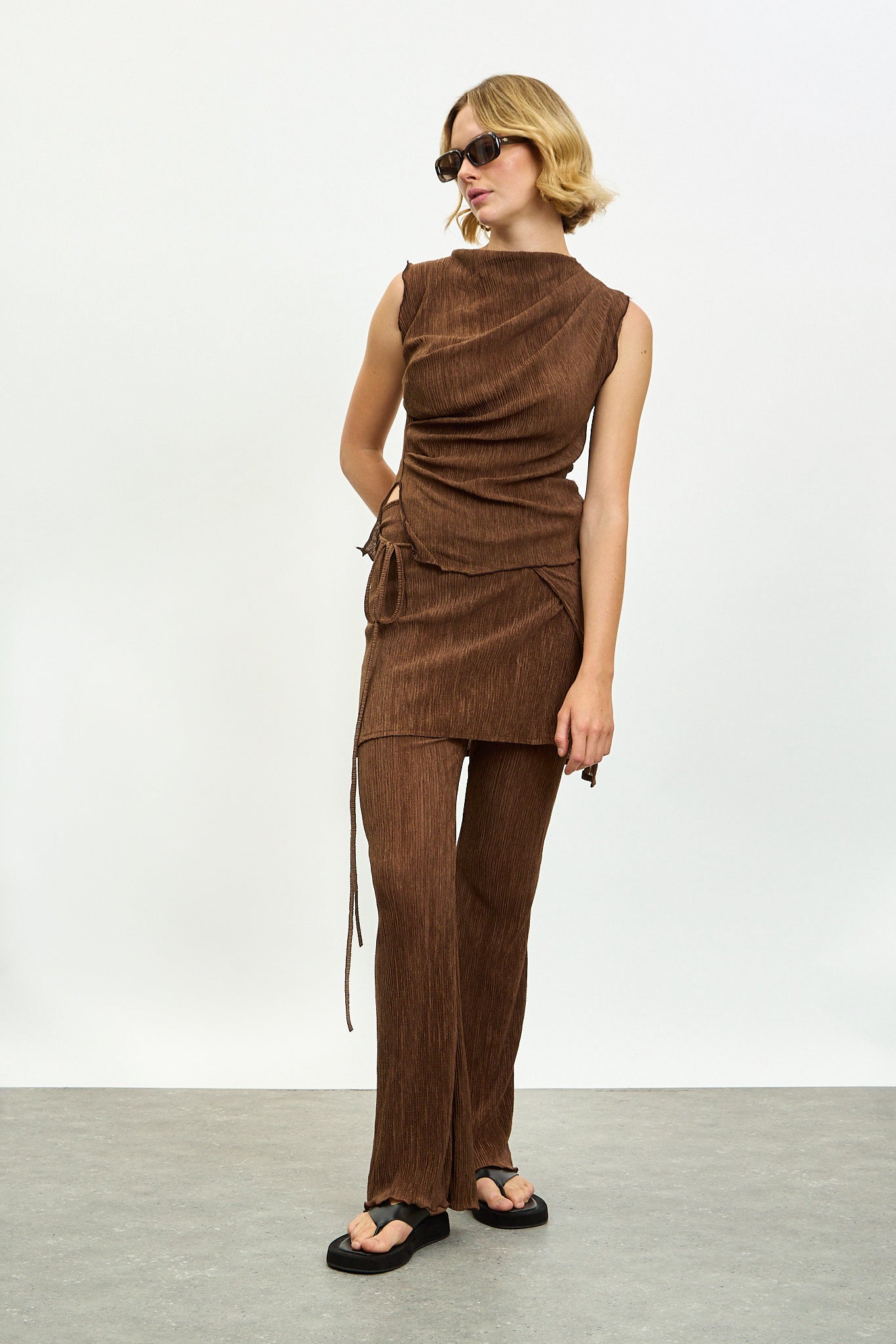 Brown draped ribbed tank_4