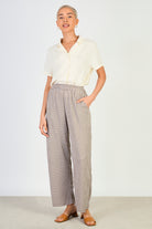 Brown gingham side pocket trousers_4