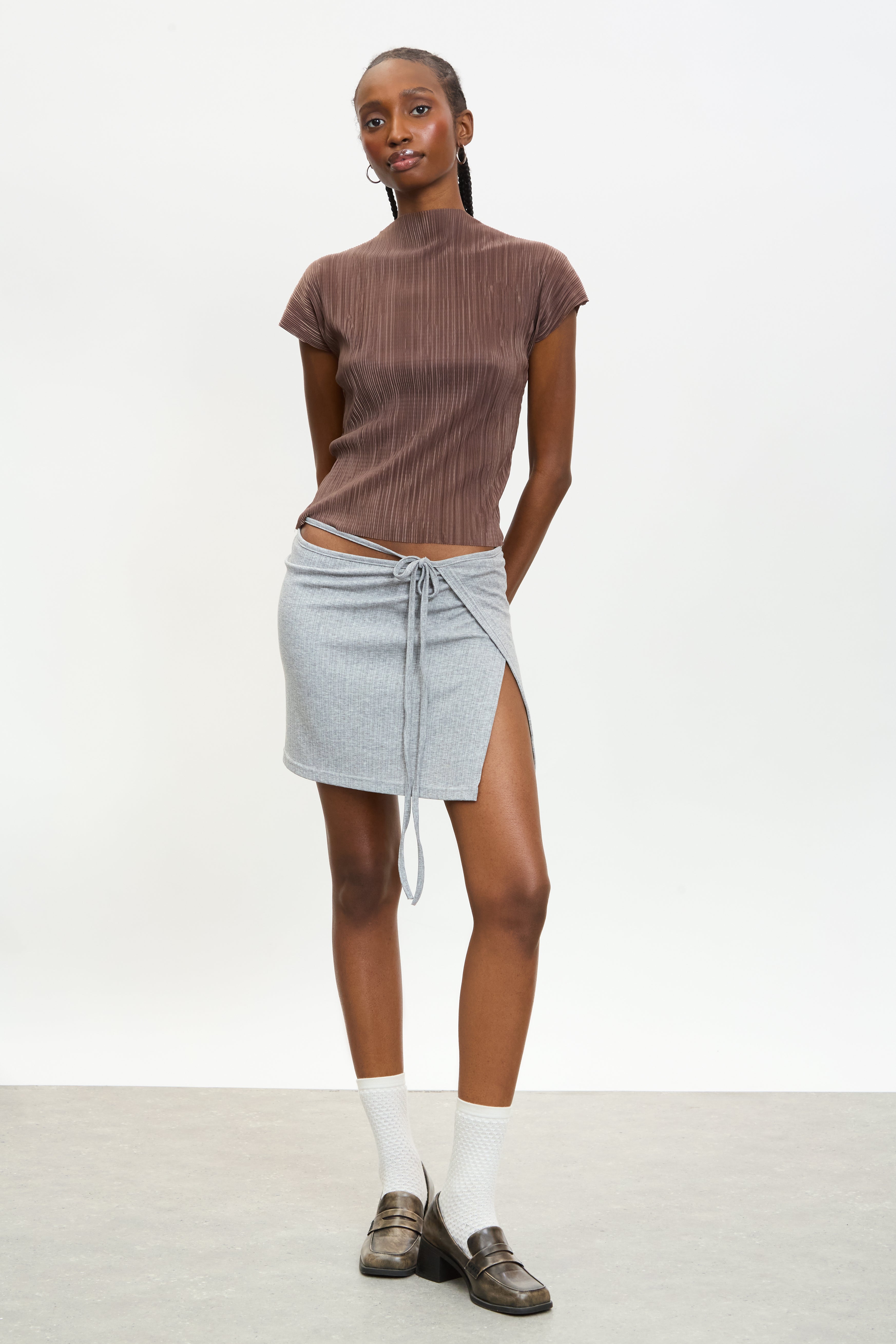 Brown pleat ribbed short sleeved top_4
