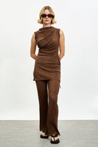 Brown ribbed skirt trousers_4