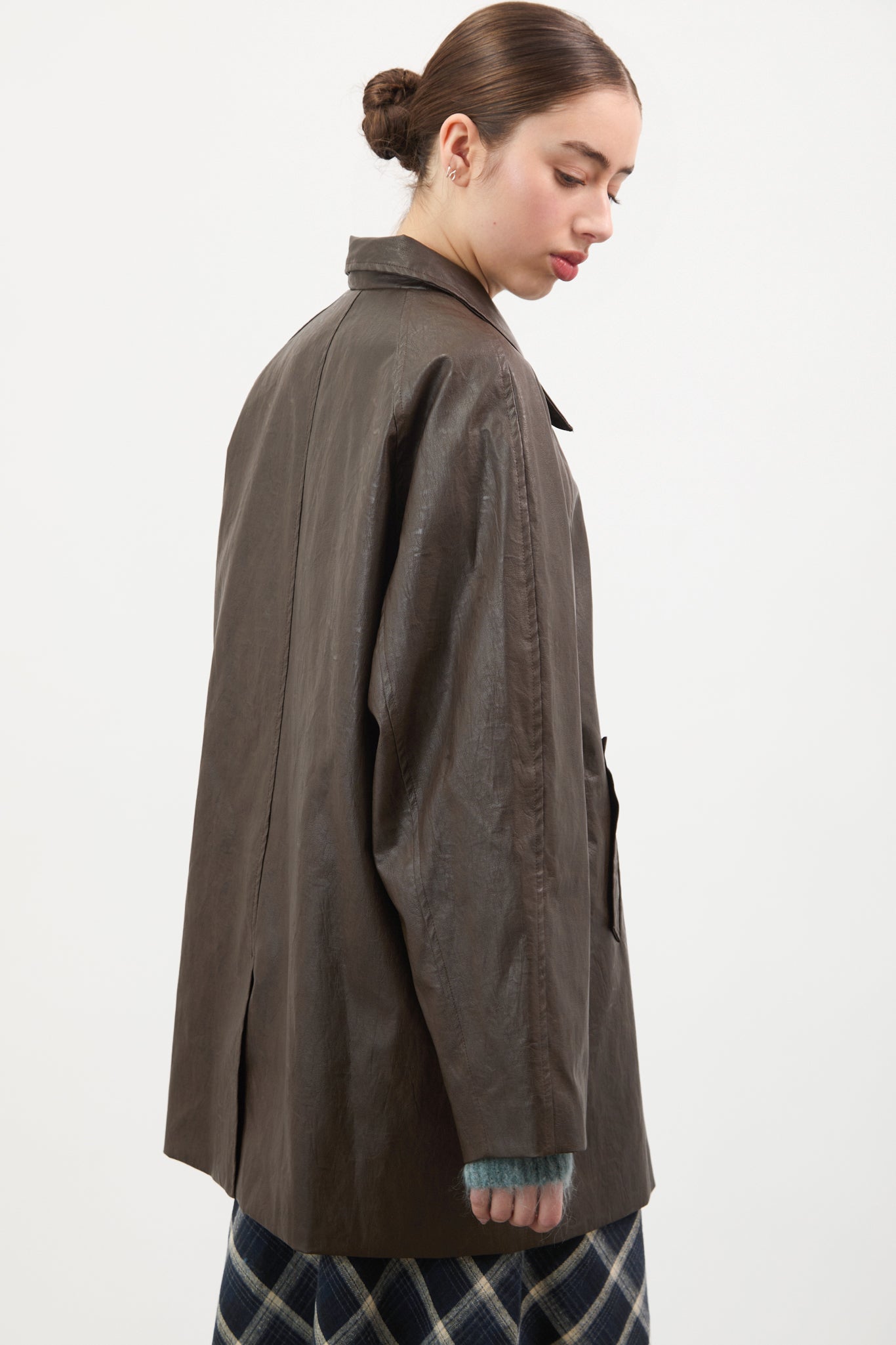 Brown vegan leather long single breasted jacket_3