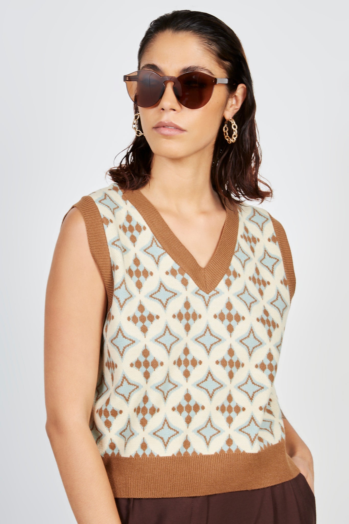 Brown and blue intarsia graphic sweater vest