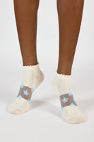 Cream and pale blue sheer daisy strip ankle socks_2
