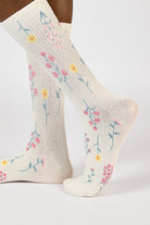 Cream scattered wild flower socks_2