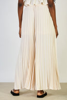 Cream silky pleated trousers_2