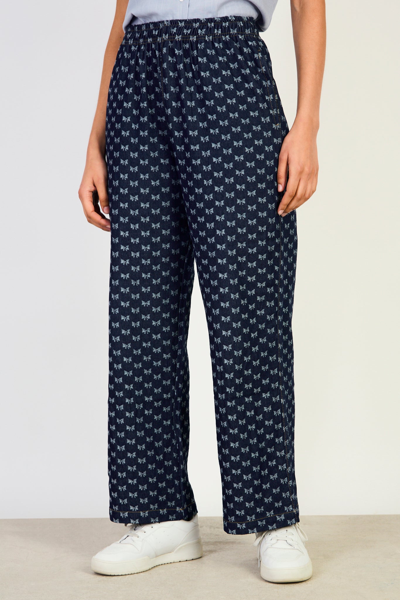 Dark blue ribbon denim jeans_1