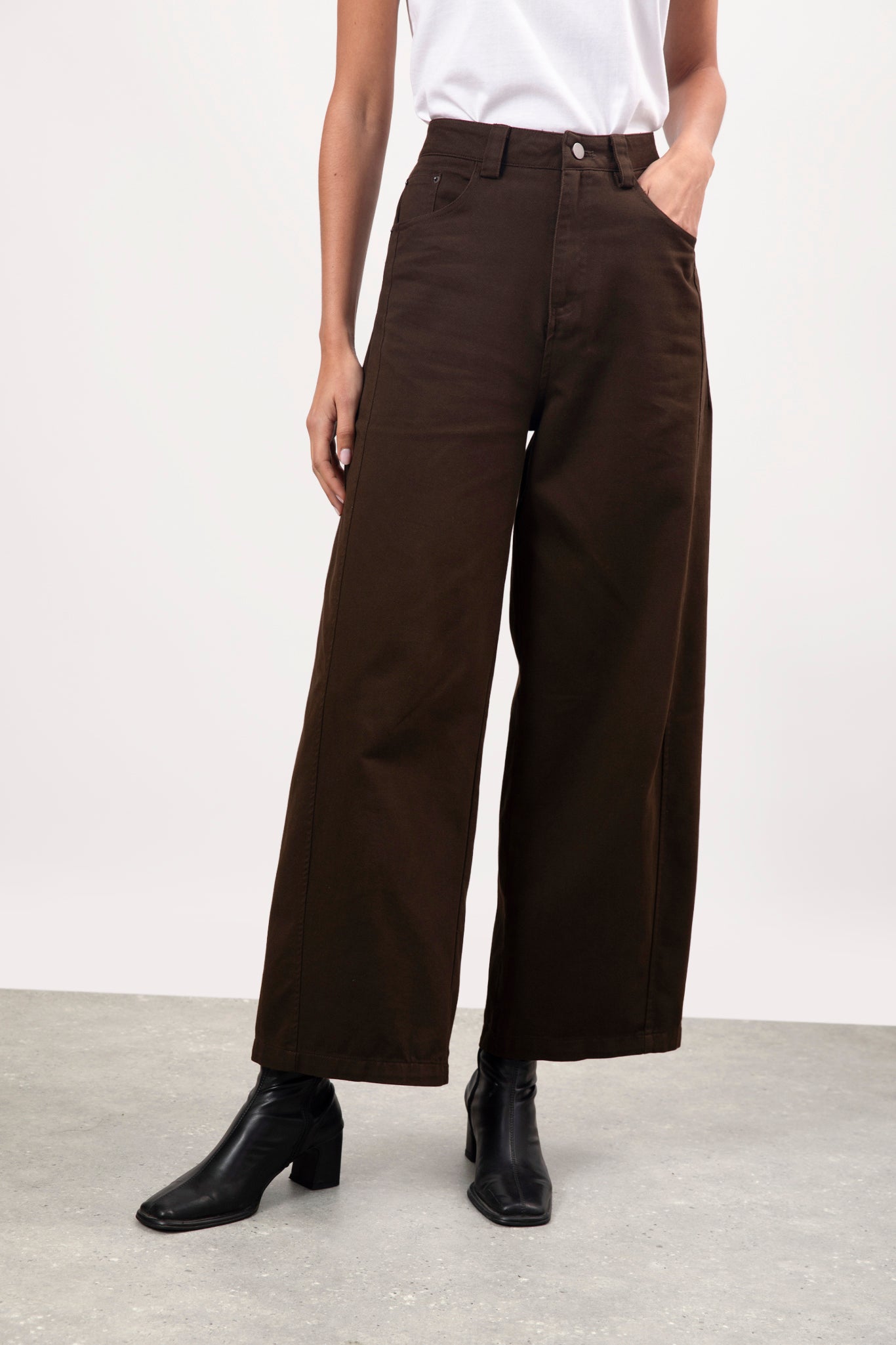 Dark brown twisted seam wide leg jeans_1