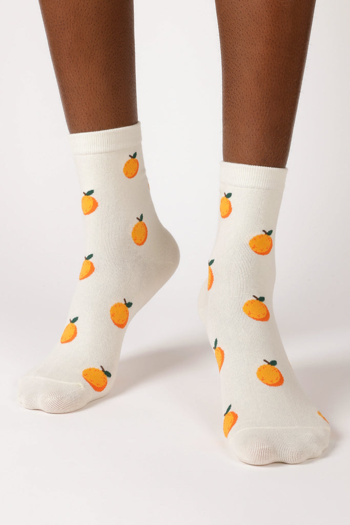 White juicy orange socks_2