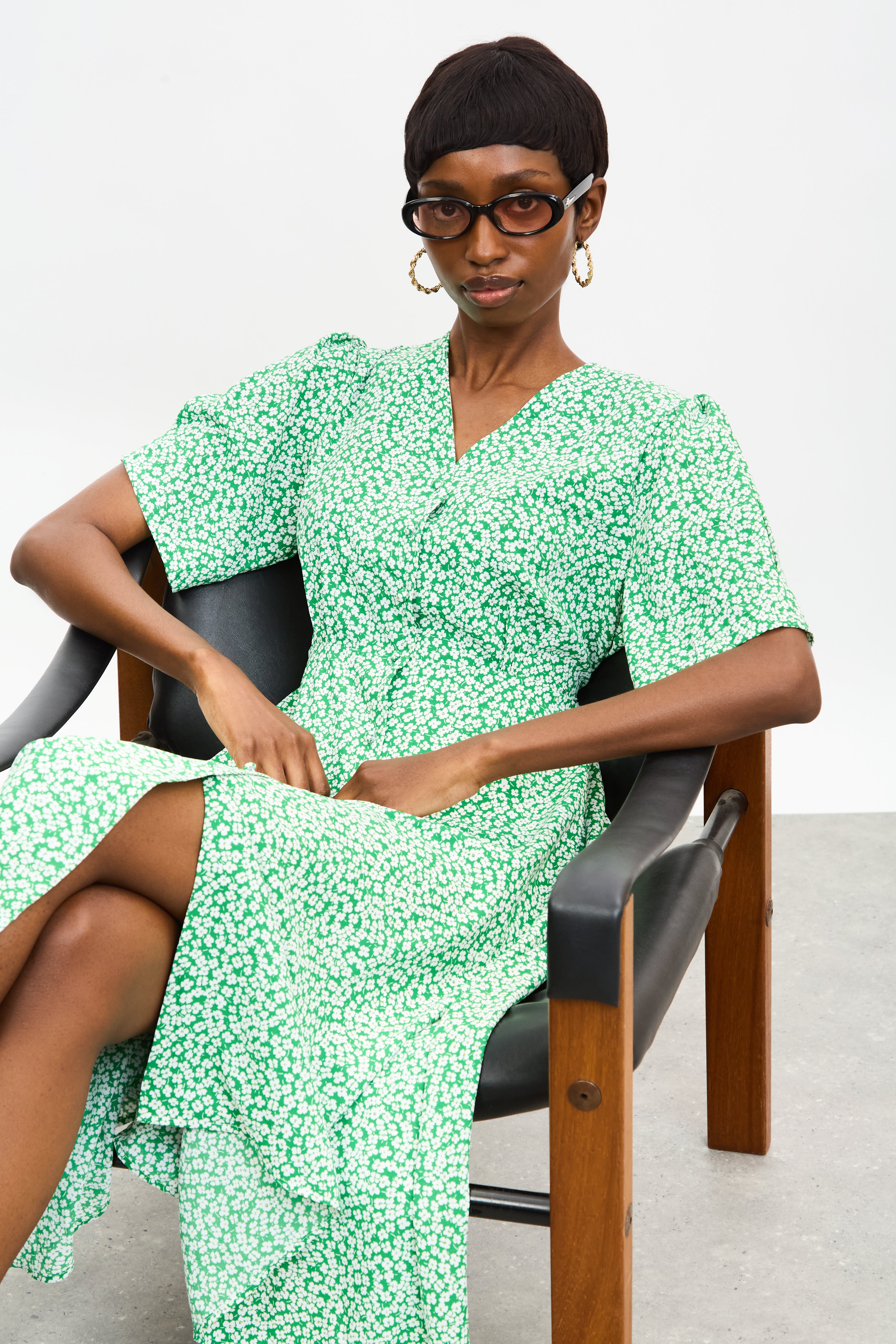 Green and ivory tiny floral print midi dress_5