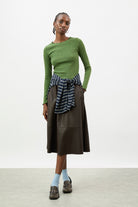 Green ruffle trim ribbed top_4