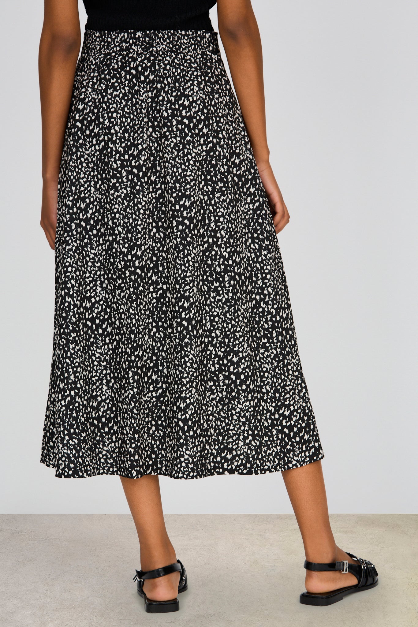 Black and white leopard print silky midi skirt_2