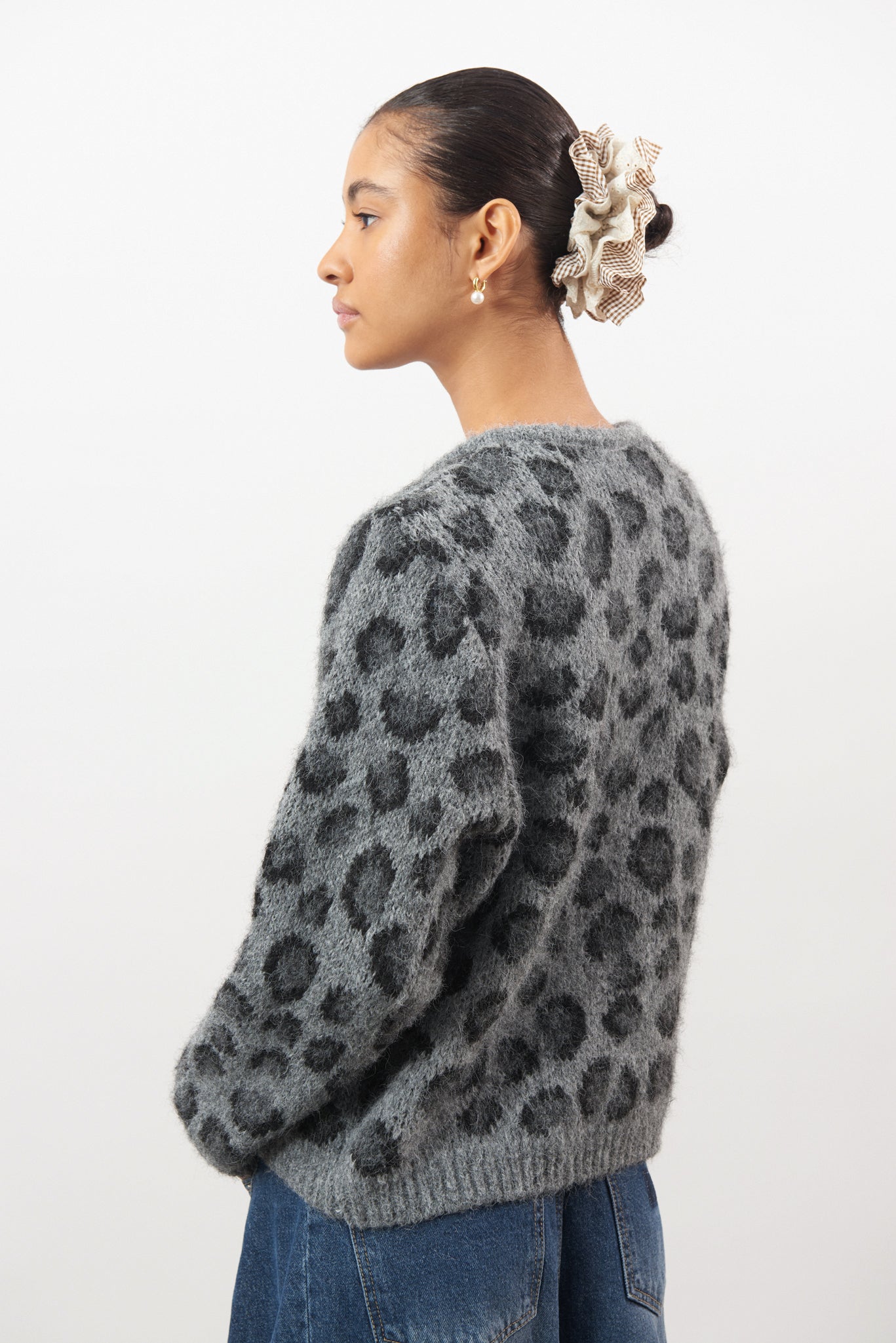 Grey leopard fuzzy wool blend cardigan_2
